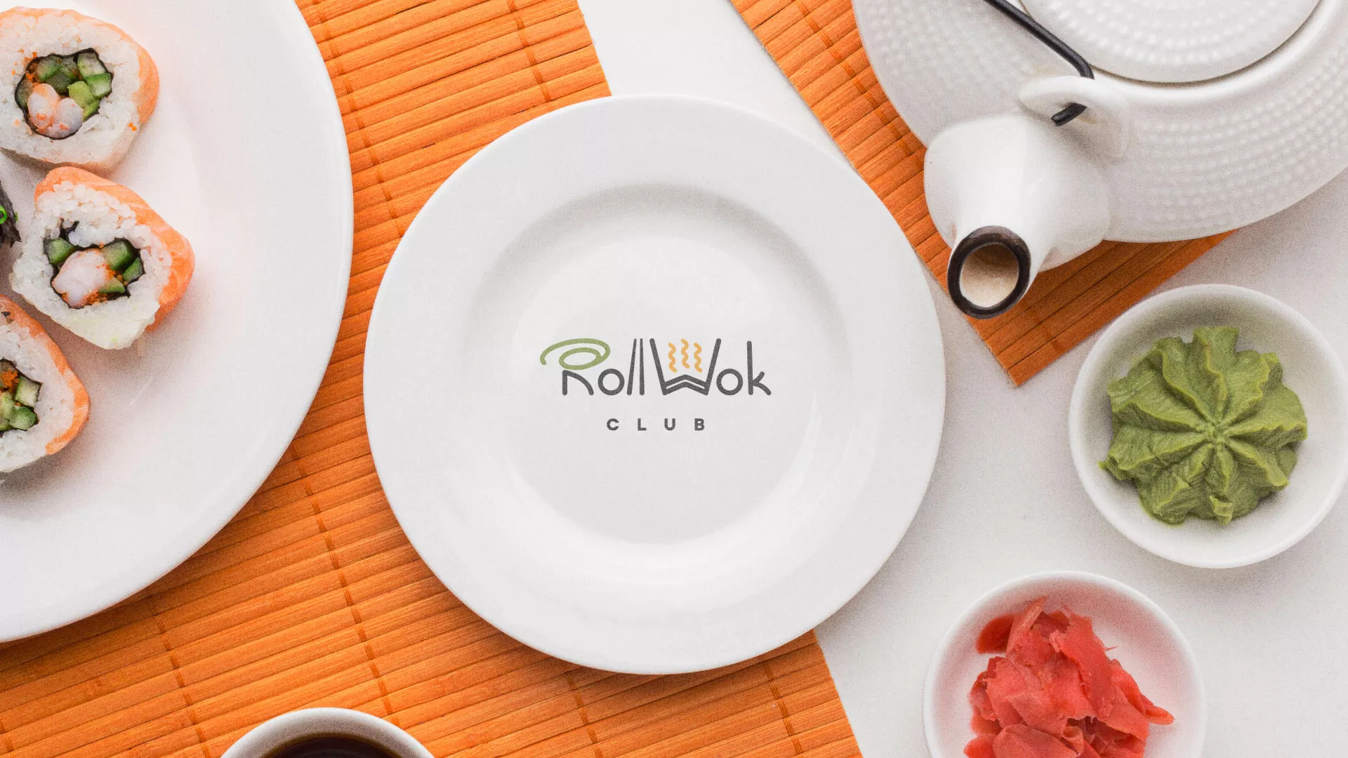 Разработка логотипа и фирменного стиля суши-бара «Roll Wok Club» в Заозёрном